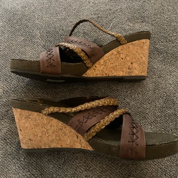 Skechers Wedge Sandal - Picture 3 of 4